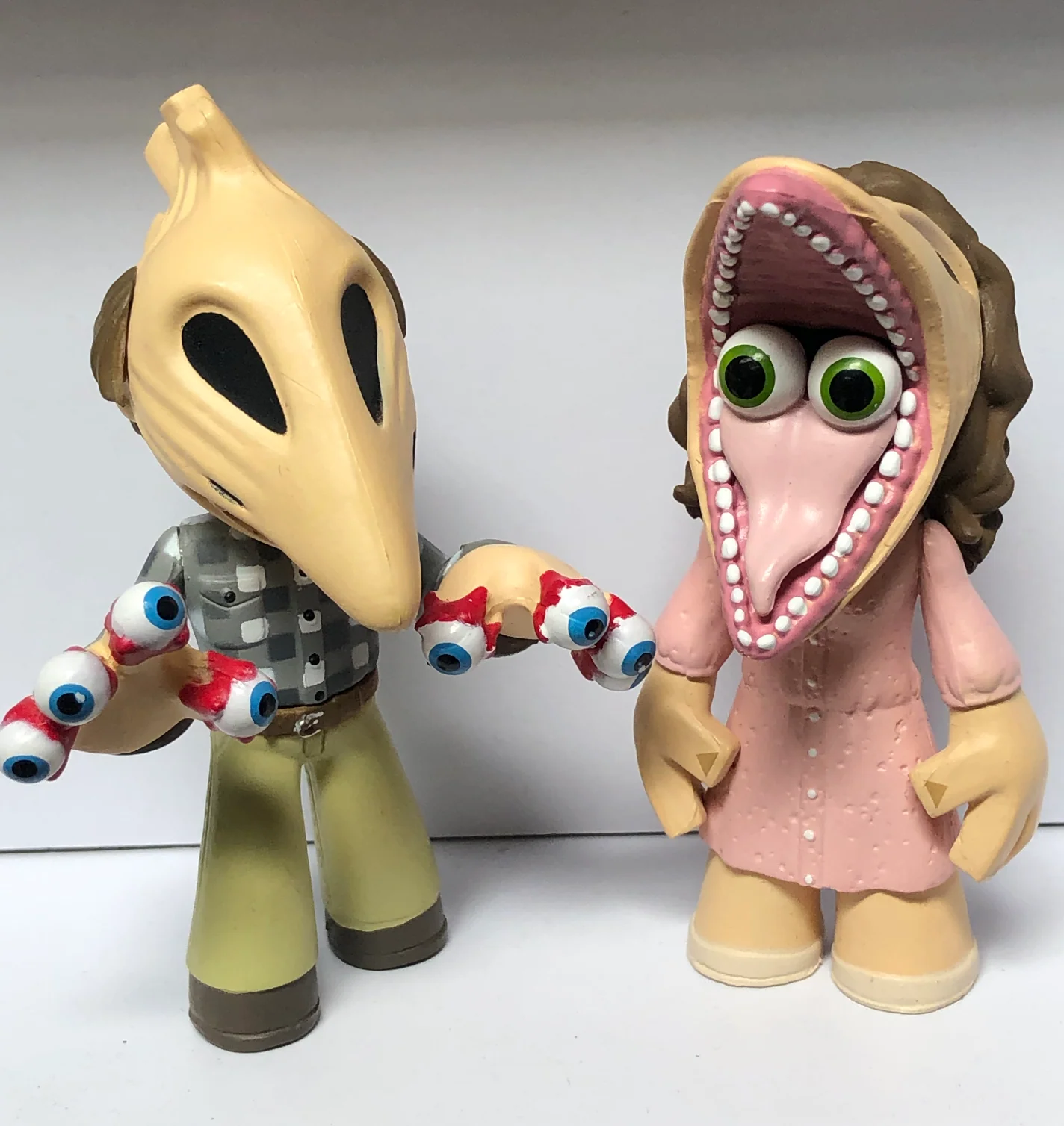 Funko Mystery Minis Beetlejuice Adam and Barbara Vaulted Vinyl Toy Figure