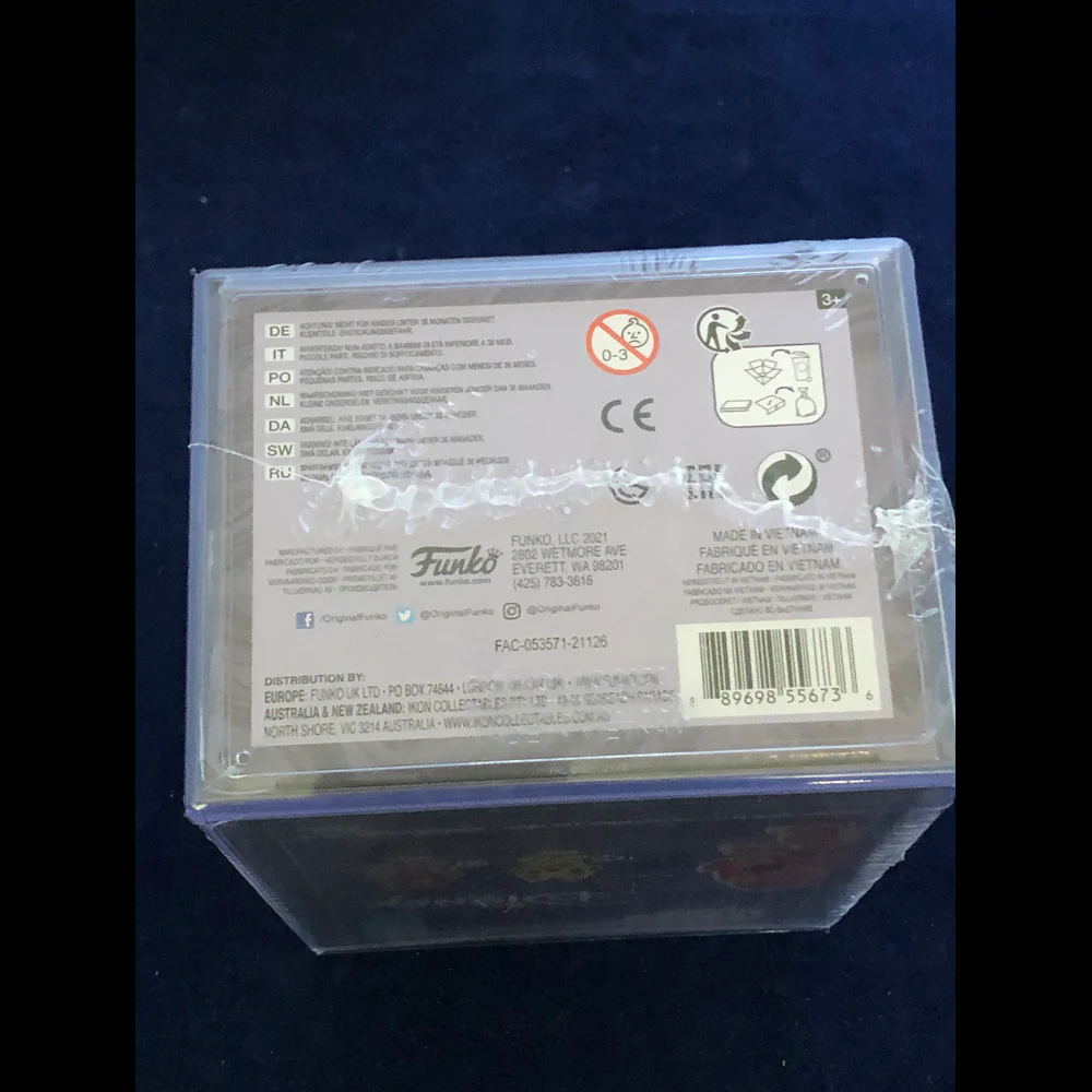 Funko Pop Art Series Dale Amazon plastic peeling - Image 5