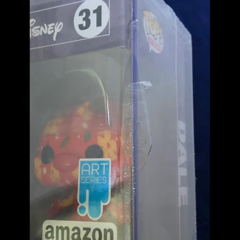 Funko Pop Art Series Dale Amazon plastic peeling - Image 7