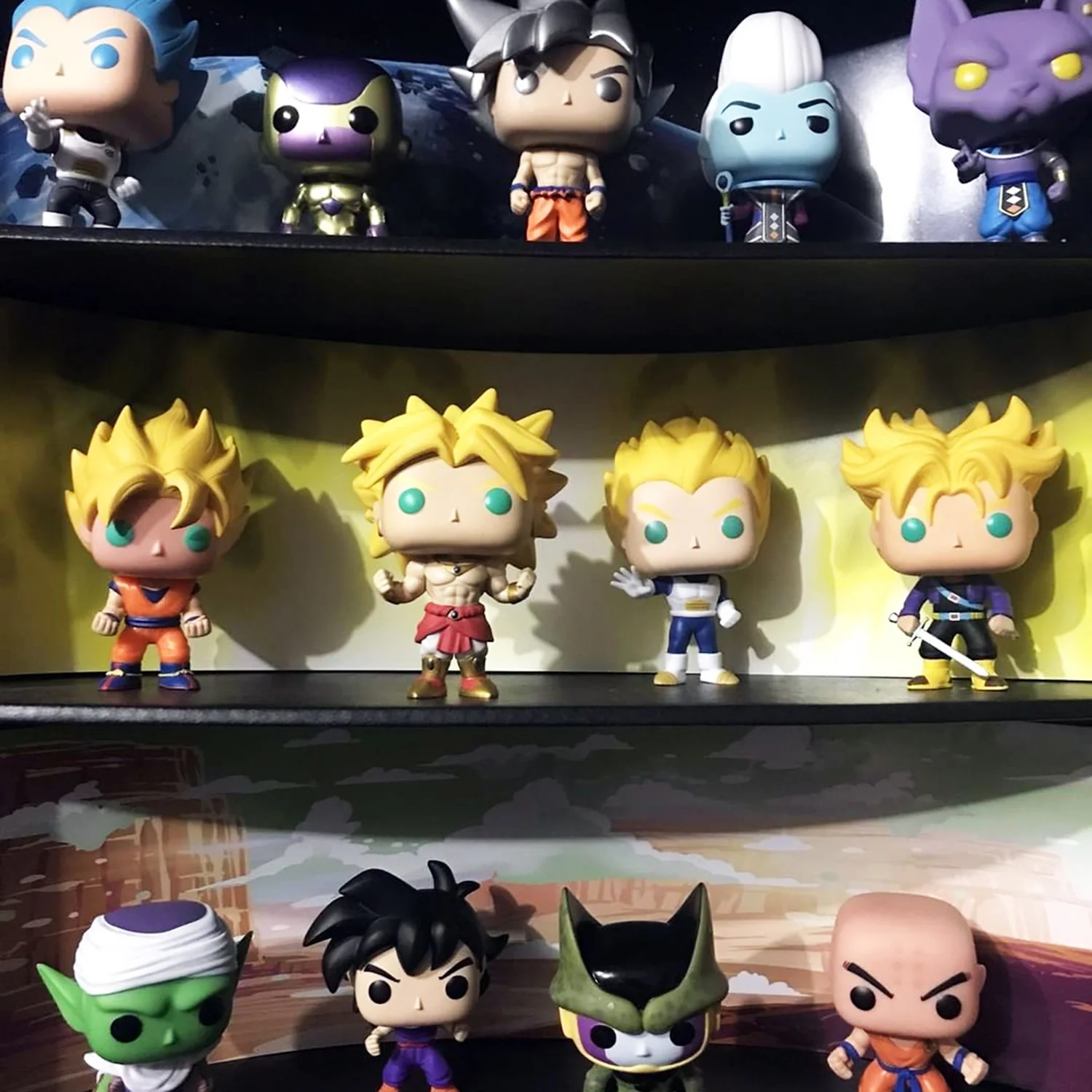**DISCONTINUED** DRAGON BALL - Display Case for Funko Pops with 3 Backdrop Inserts, Corrugated Cardboard - Image 16