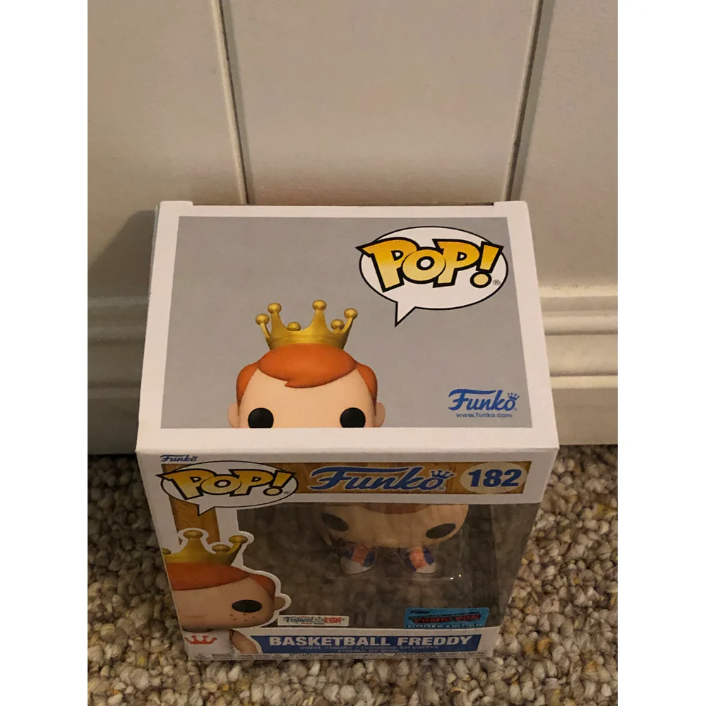 Freddy Funko NBA Basketball White ECCC 2021 - Image 5