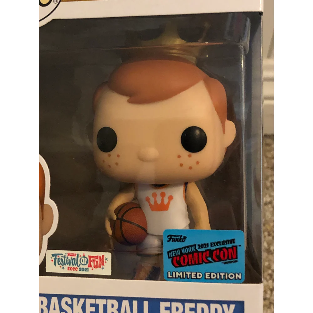 Freddy Funko NBA Basketball White ECCC 2021 - Image 7