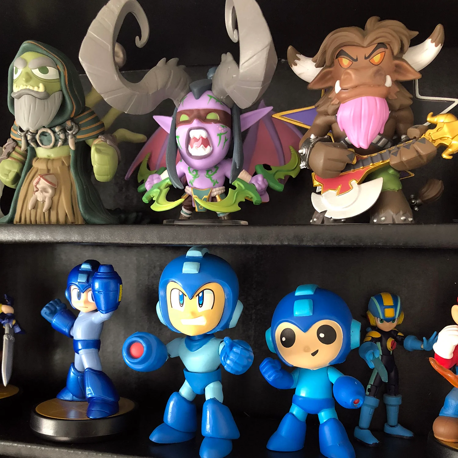 **DISCONTINUED** MINI - Display Case for Paka Paka Toilet Ninjas, Wall Mountable & Stackable, Corrugated Cardboard - Image 10