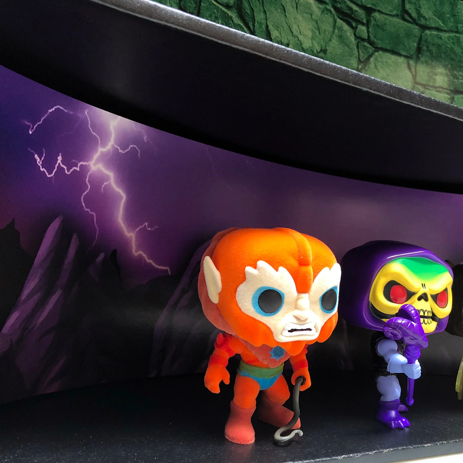 **DISCONTINUED** MOTU CASTLE - Display Case for Funko Pops with 3 Backdrop Inserts, Corrugated Cardboard - Image 12