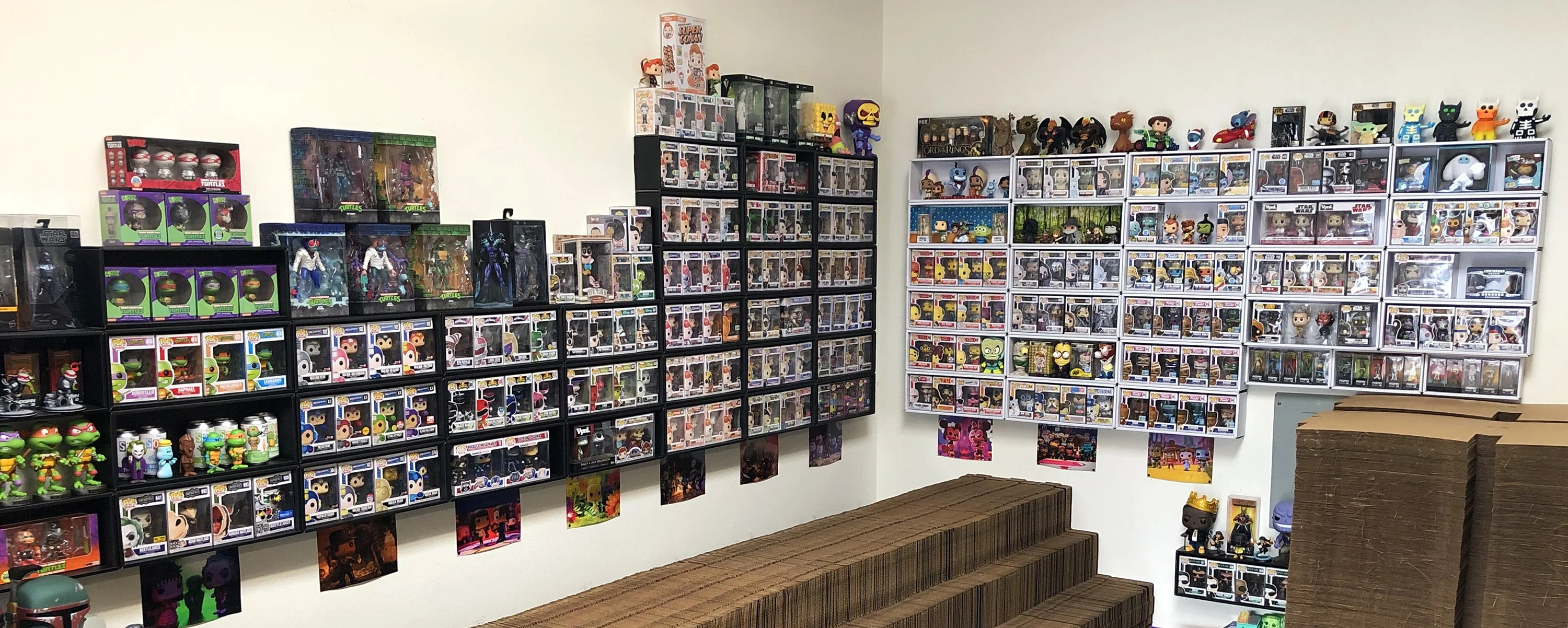**DISCONTINUED** OUT OF BOX - Single Row Display Case for Funko Pops, Wall Mountable & Stackable Pop Shelf (Cardboard) - Image 31