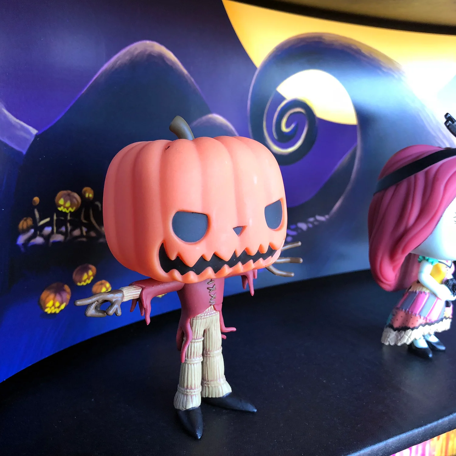 **DISCONTINUED** DISNEY - Display Case for Funko Pops with 3 Backdrop Inserts, Corrugated Cardboard - Image 8