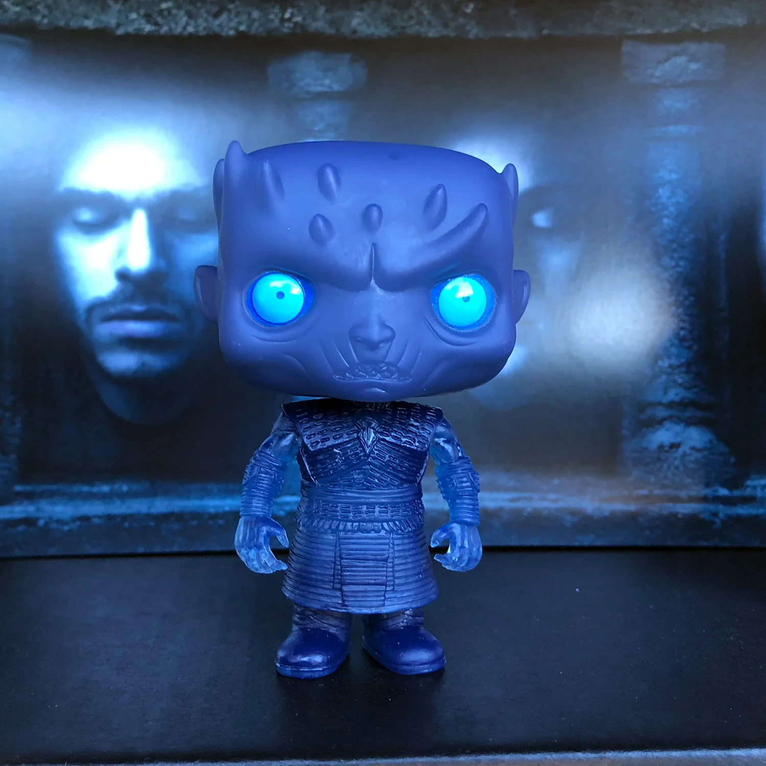**DISCONTINUED** GAME OF THRONES - Display Case for Funko Pops with 3 Backdrop Inserts, Corrugated Cardboard - Image 15
