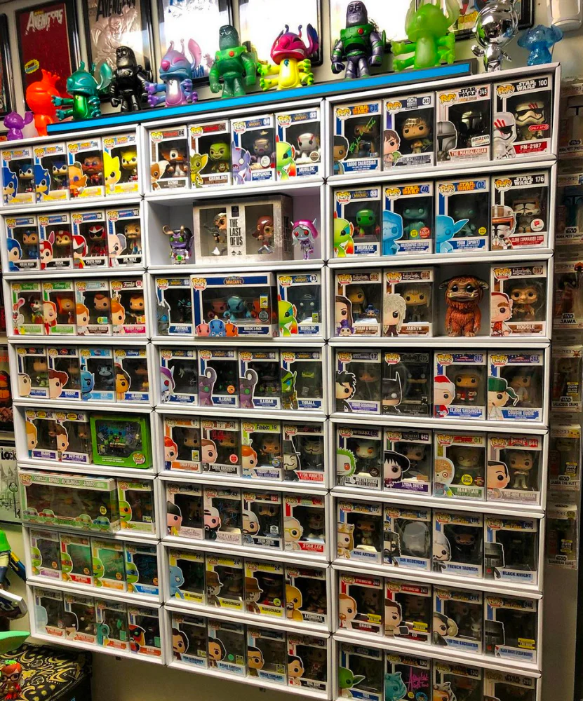 **DISCONTINUED** SOLO - Single Row In Box Display Case for Funko Pops, Wall Mountable & Stackable Pop Shelf (Cardboard) - Image 3