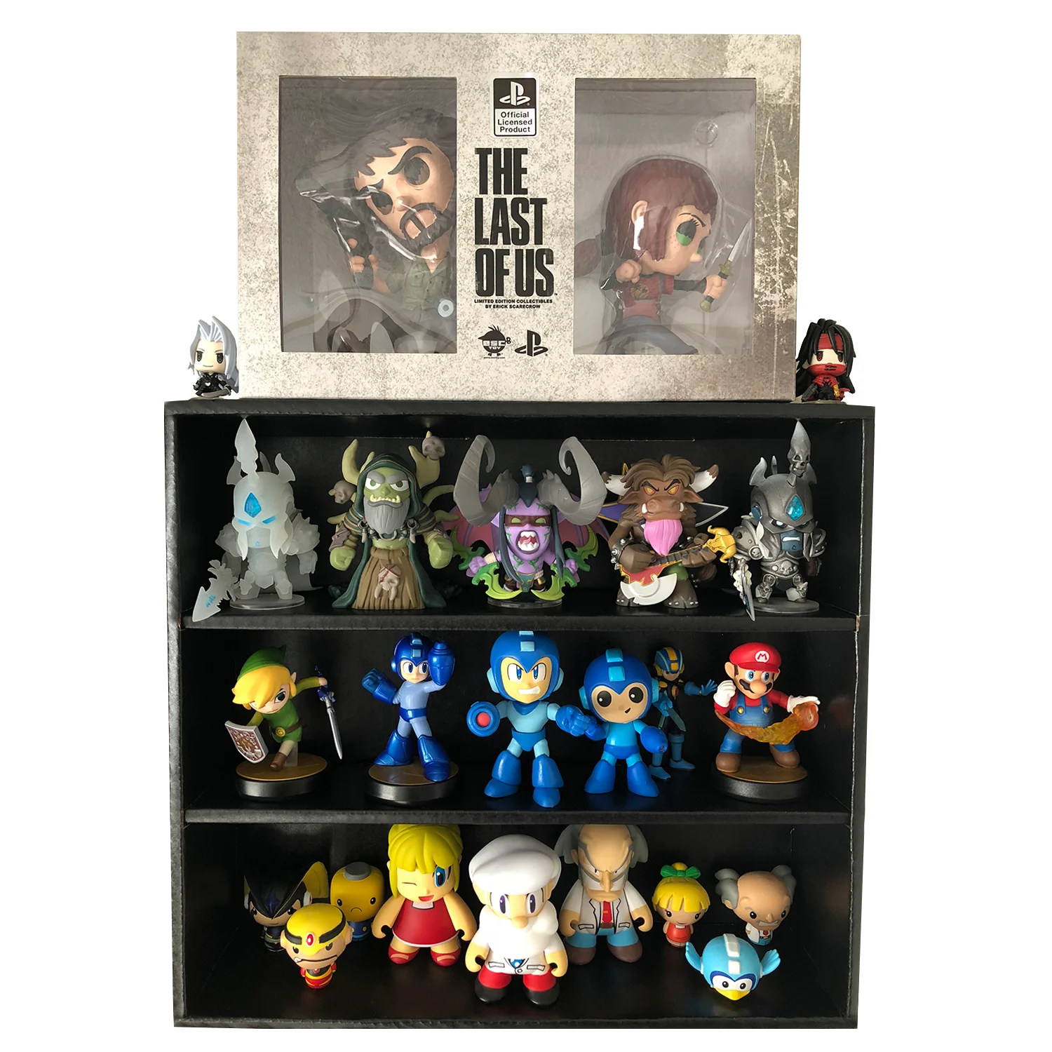 **DISCONTINUED** STAR WARS - MINI Display Case for Small Toys with 3 Backdrop Inserts, Corrugated Cardboard - Image 13