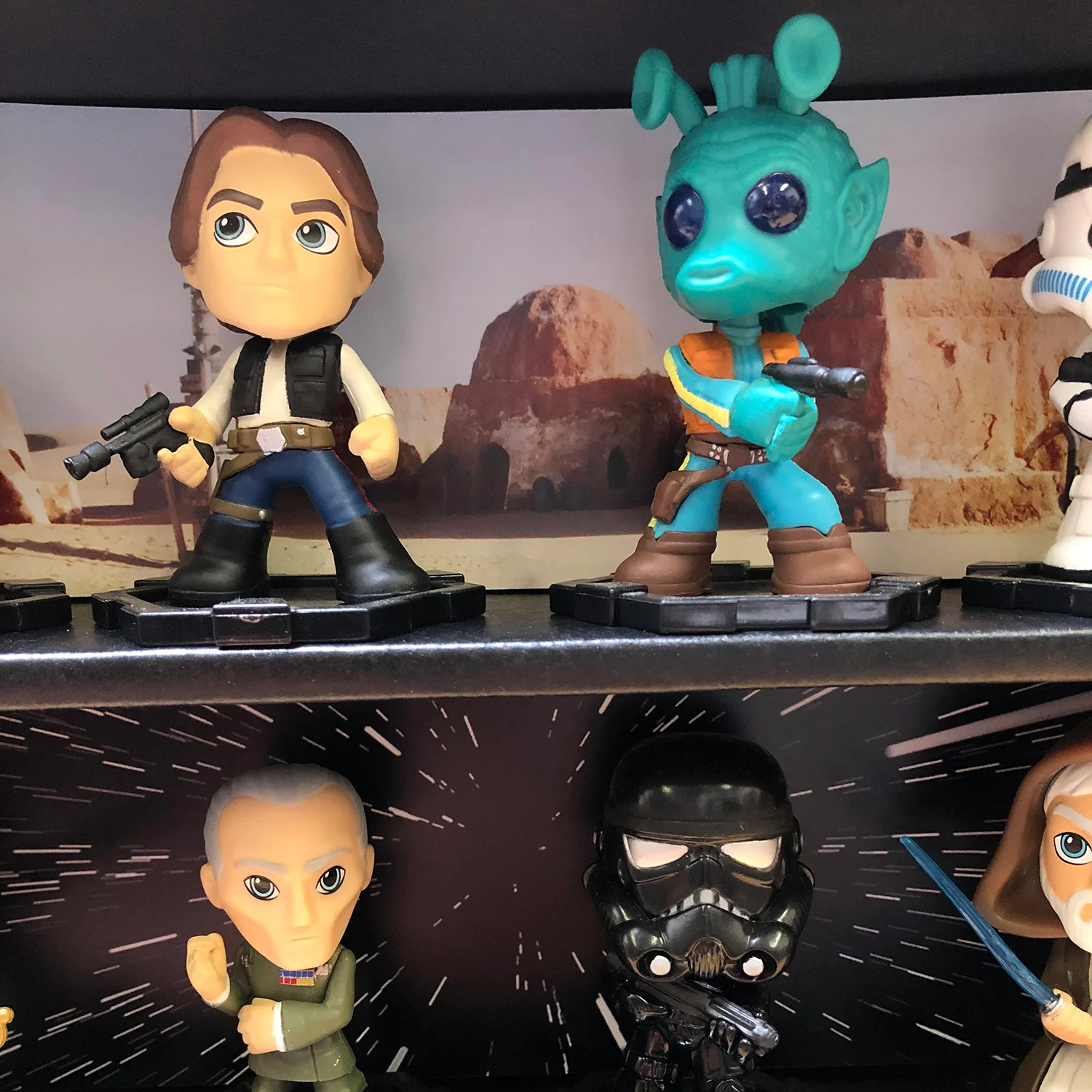 **DISCONTINUED** STAR WARS - MINI Display Case for Small Toys with 3 Backdrop Inserts, Corrugated Cardboard - Image 8
